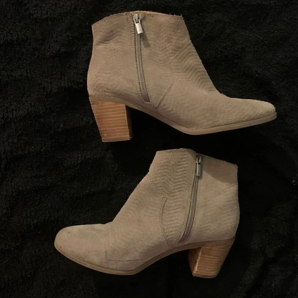 Lucky Brand LP-Paise Ankle Swede boots Size 8M